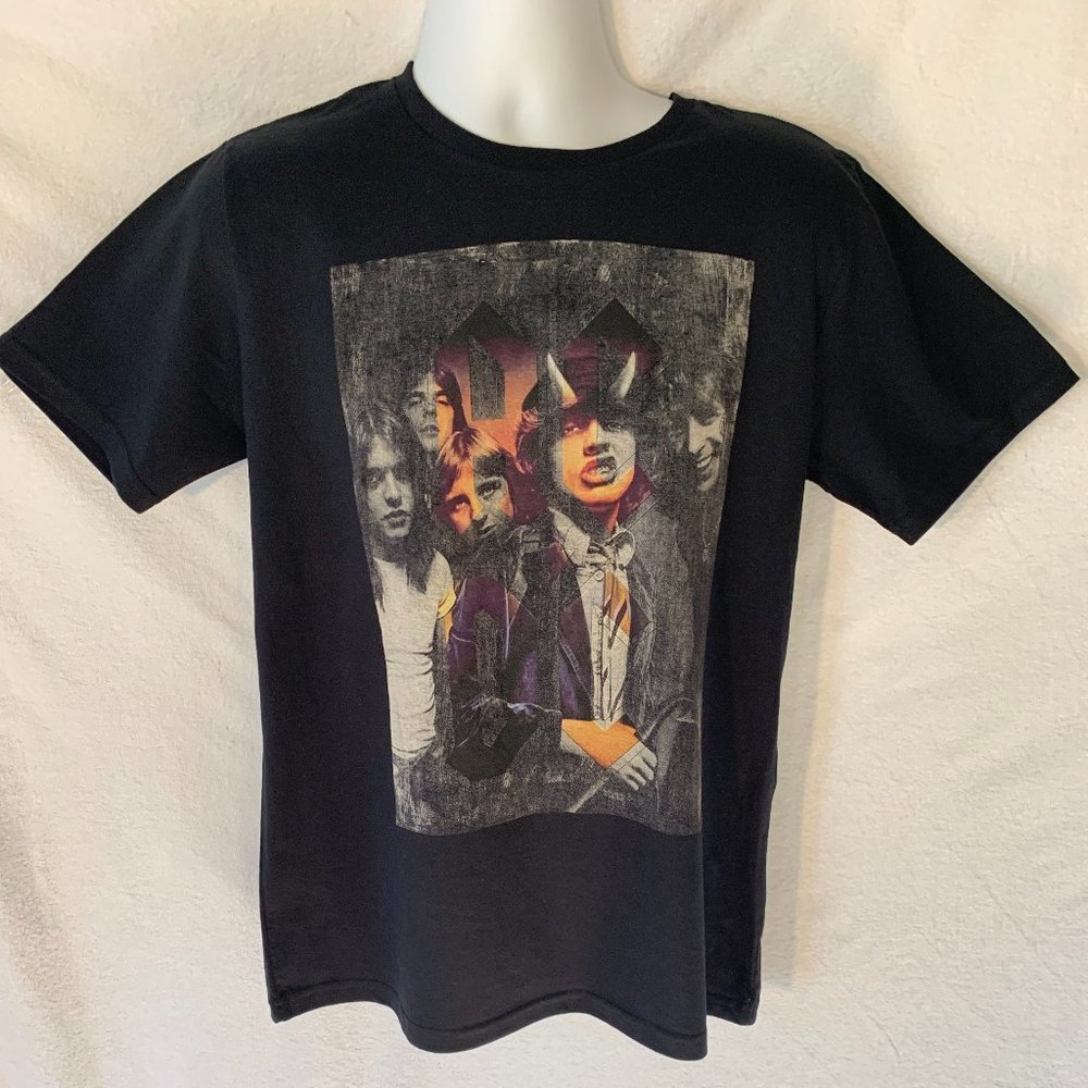 New Rare ACDC Band Photo Black Medium 2015 T Shirt